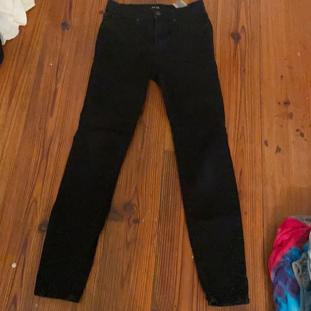 black skinny jeans